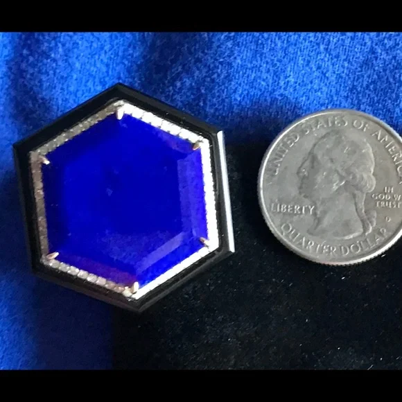 Luxurious Lapis Lazuli, Black Onyx, and Diamond Statement Ring - Picture 3 of 3